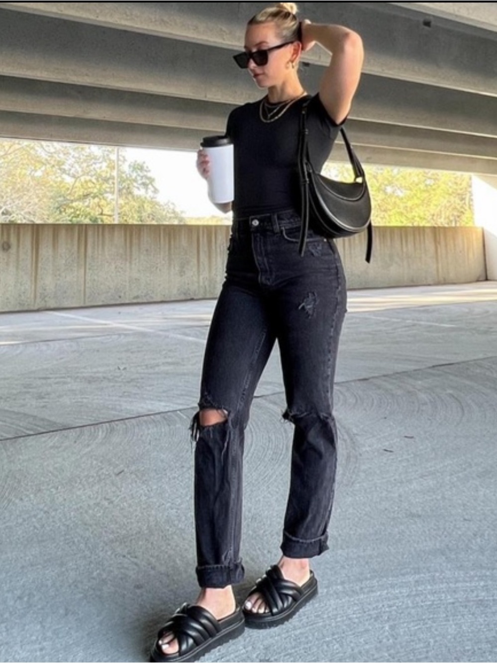 Abercrombie & Fitch 90s Ultra High Rise Black Straight Denim Jeans Distressed 26 - Picture 1 of 4